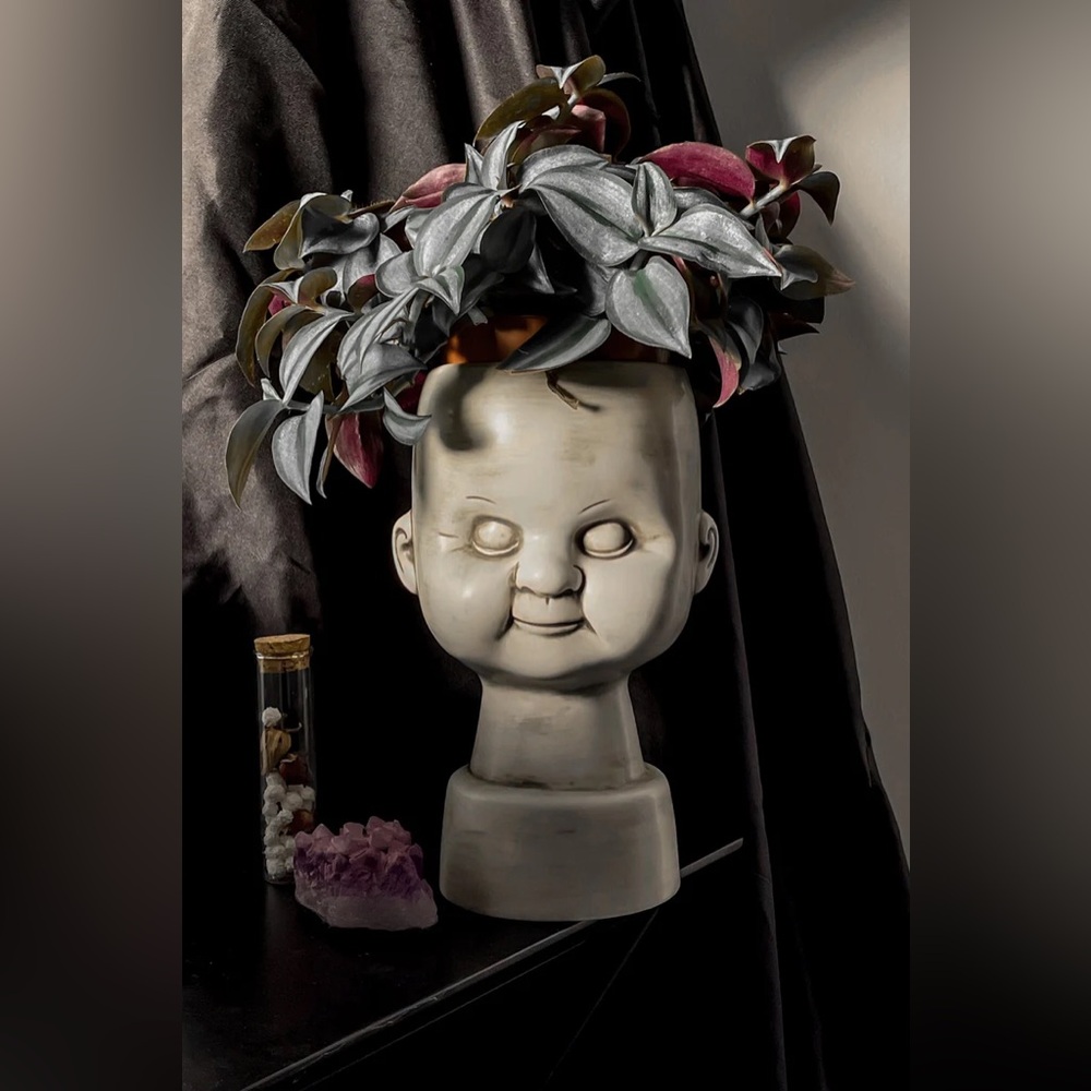 DOLLS HEAD VASE/PLANTER BY KILLSTAR